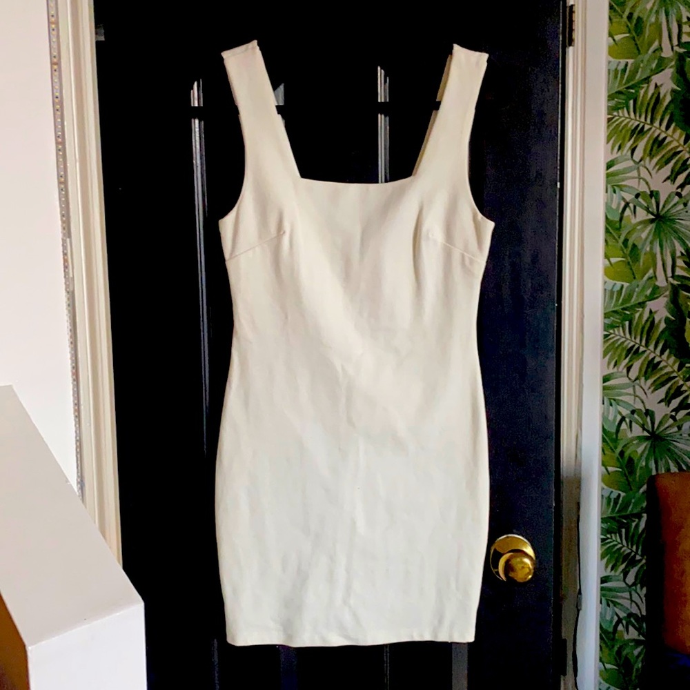 white basic bodycon dress